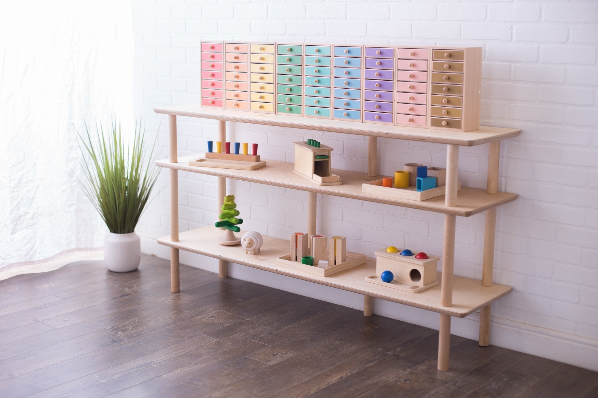 Luce Shelving