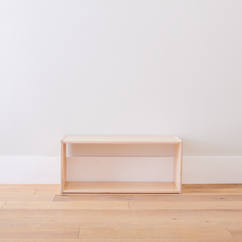 Short Backless Infant Shelf without toys