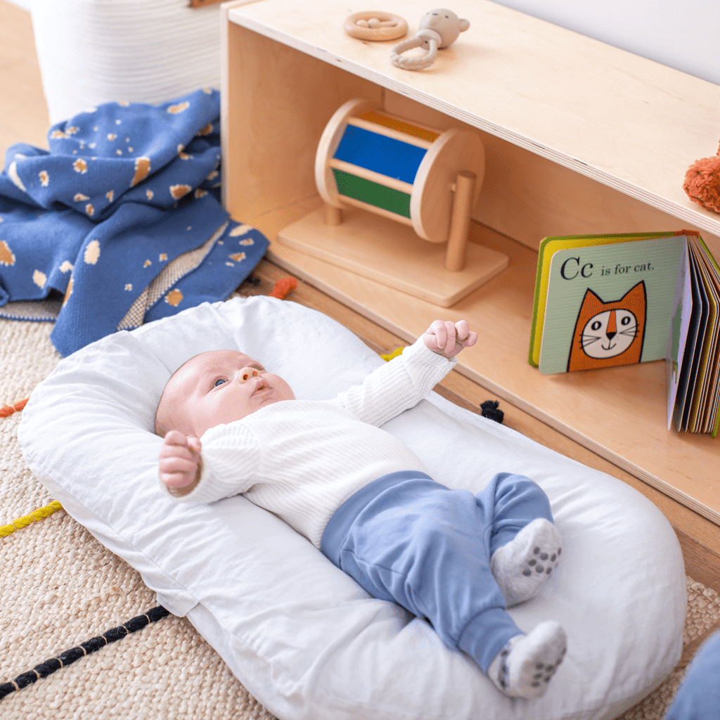 School Montessori Infant Shelf Infant Shelf Shelving & Storage 
