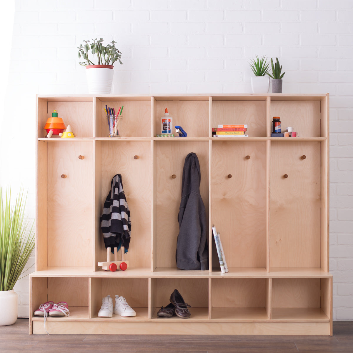 Coat Cubby – Sprout