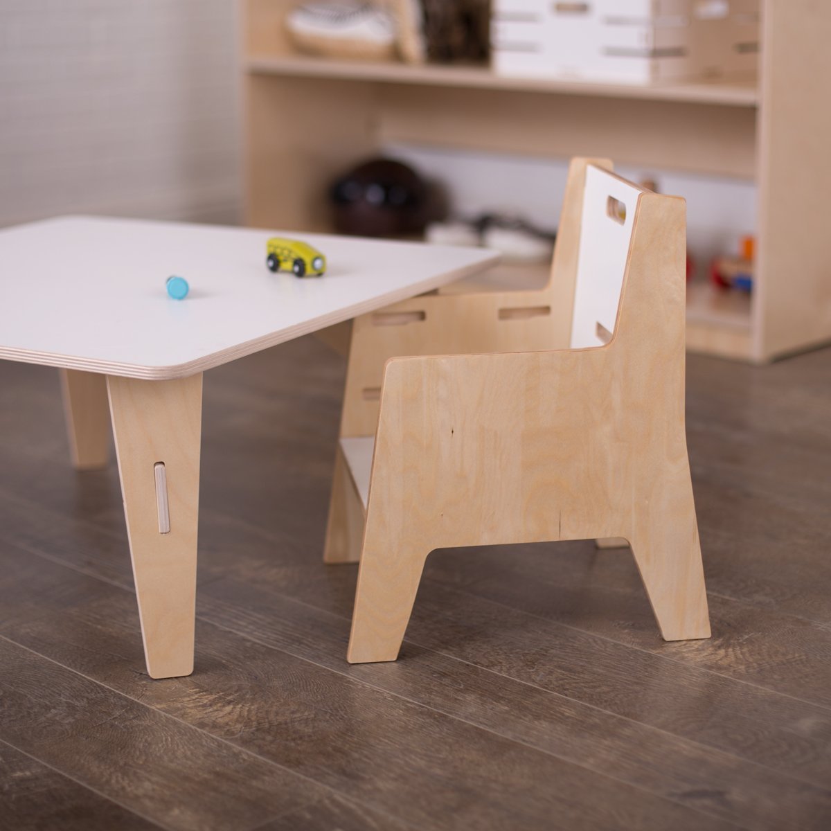 Weaning Table  Nienhuis Montessori